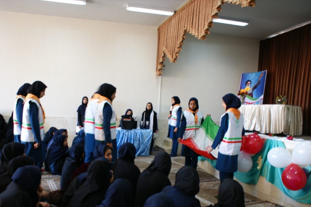 جشن چهلمین سالگردانقلاب در مدارس وزوان